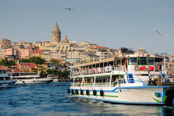 Quels sont les itinéraires recommandés pour une croisière fluviale en Russie?